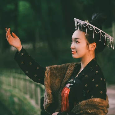 優(yōu)雅時尚女生頭像，唯美古風(fēng)真人頭像