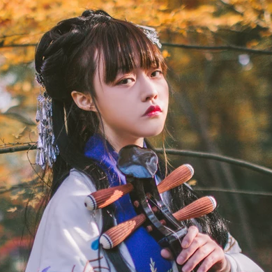 文藝彈琵琶女生頭像，唯美古風(fēng)真人頭像