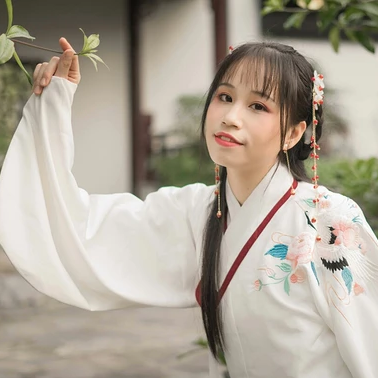 清新可愛(ài)漢服女生頭像，唯美古風(fēng)真人頭像