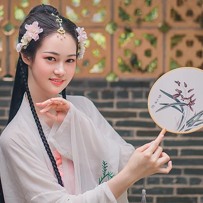 粉嫩花朵少女頭像，唯美古風(fēng)真人頭像