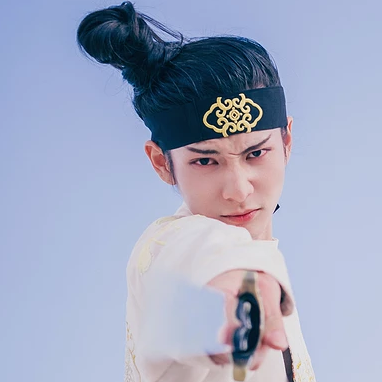 霸氣帶劍男生頭像，唯美古風(fēng)頭像