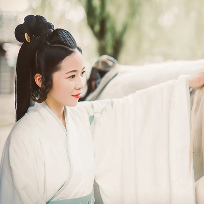 優(yōu)雅白衣女子頭像，唯美古風(fēng)真人頭像