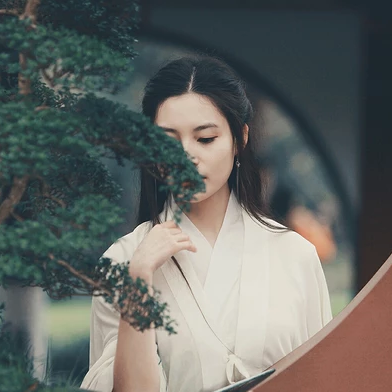 蒙眼帶團扇女子頭像，唯美古風(fēng)真人頭像