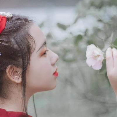 紅衣少女頭像，唯美古風(fēng)女子真人頭像