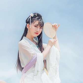 飄逸帶團(tuán)扇小清新頭像，唯美古風(fēng)女子真人頭像