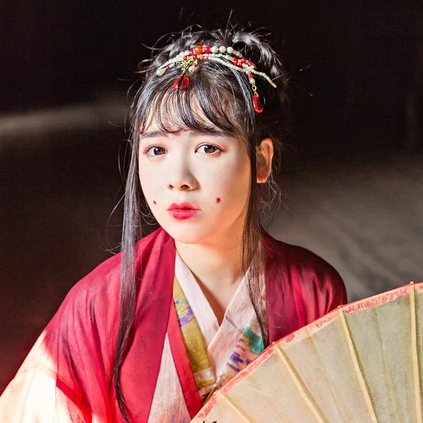 紅衣女子妖艷頭像，唯美古風(fēng)女子真人頭像