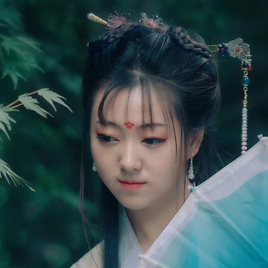 唯美漢服女生頭像，古風(fēng)真人女子頭像