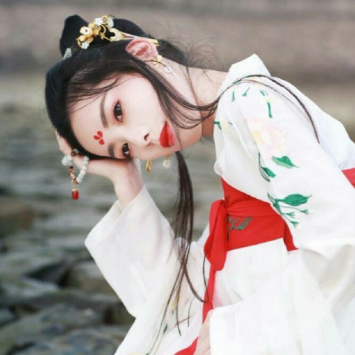 風華灼灼古風頭像，古裝真人女生頭像