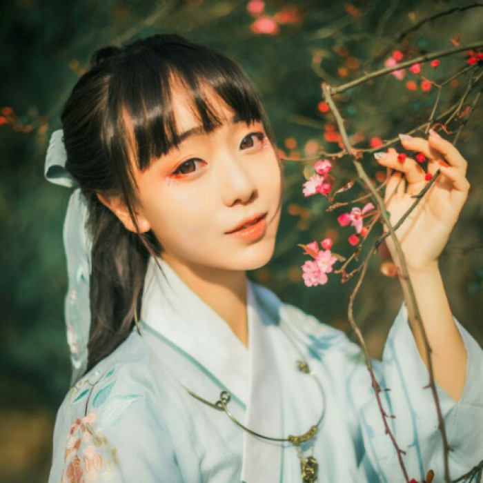 淡雅古裝女子頭像，清幽古風(fēng)頭像真人