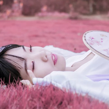 粉紫小清新帶團(tuán)扇傘頭像，唯美古風(fēng)真人頭像