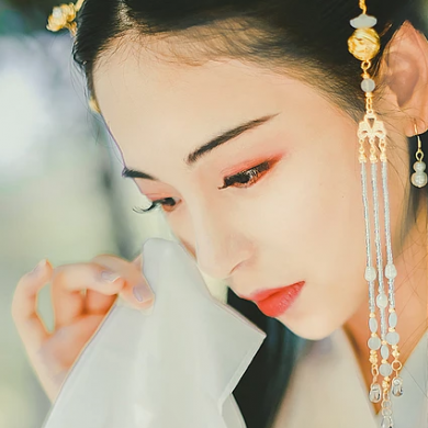 喝酒傷感女生頭像，唯美古風(fēng)真人頭像