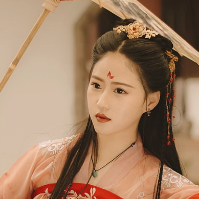 紅色帶傘女子頭像，唯美古風(fēng)真人頭像