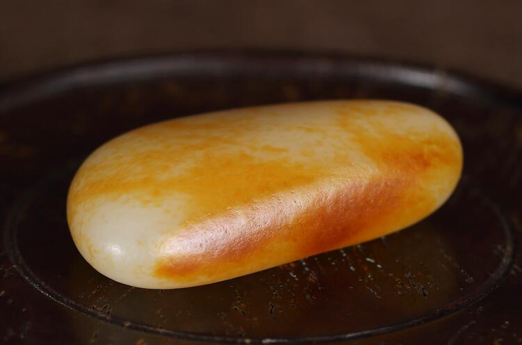 什么是和田玉籽料，和田玉籽料價(jià)格多少錢一克